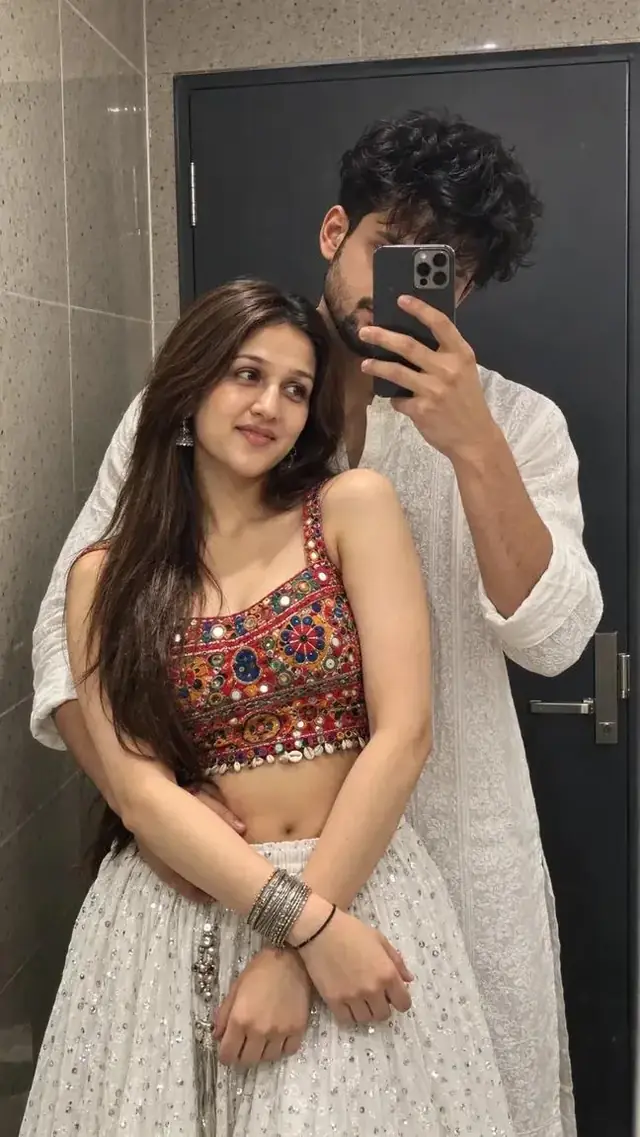 Romantic Couple Mirror Selfie in Traditional Lehenga and White Kurta AI Photo Prompt